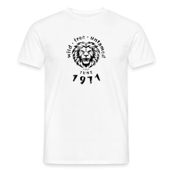 Sauvages, libres et indomptés depuis 06/1971 - T-shirt homme - blanc - Devant - AI Model Male 178 dark (178cm)