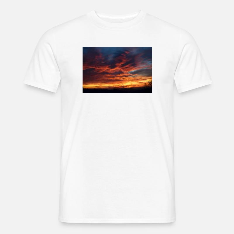 Sonnenuntergangszauber am Abend - Männer T-Shirt - Weiß