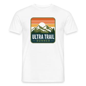 Ultra Trail Runner Retro Mountain Patch - Männer T-Shirt - Weiß - Vorne - AI Model Male 178 dark (178cm)