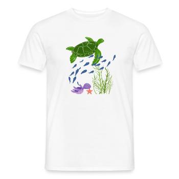 Grüne Meeresschildkröte im Korallenreich - Männer T-Shirt - Weiß - Vorne - AI Model Male 178 dark (178cm)