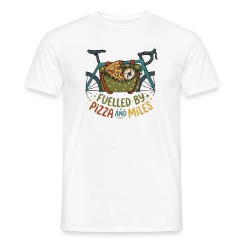 Angetrieben von Pizza und Miles Bikepacking - Männer T-Shirt - Weiß - Vorne - AI Model Male 178 dark (178cm)