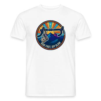 Ride Fast Sip Slow Retro Bike Abzeichen - Männer T-Shirt - Weiß - Vorne - AI Model Male 178 dark (178cm)