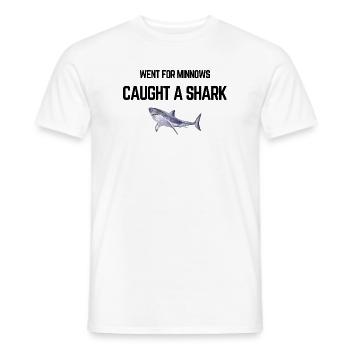 On est allé chercher des vairons attrapé un requin - T-shirt homme - blanc - Devant - AI Model Male 178 dark (178cm)