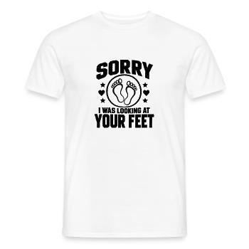 Sorry, ich habe auf deine Füße geschaut. Komischer Fußfetisch. - Männer T-Shirt - Weiß - Vorne - AI Model Male 178 dark (178cm)