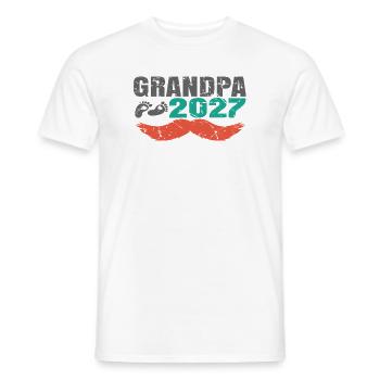 Grandpa 2027  - Männer T-Shirt - Weiß - Vorne - AI Model Male 178 dark (178cm)
