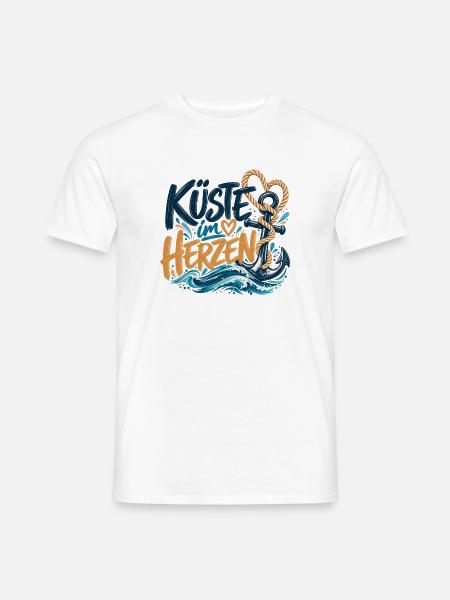 Küste im Herzen – Maritimes Design - Männer T-Shirt - Weiß