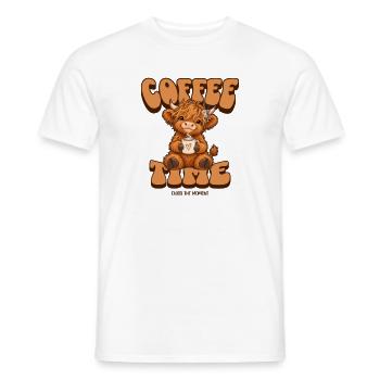 Süßes Hochlandrind Kaffee T-Shirt – Coffee Time - Männer T-Shirt - Weiß - Vorne - AI Model Male 178 dark (178cm)