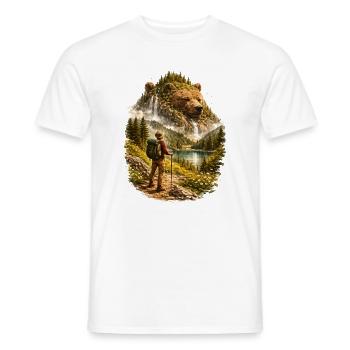 Wanderer trifft Naturgeist –Bär aus Waldlandschaft - Männer T-Shirt - Weiß - Vorne - AI Model Male 178 dark (178cm)