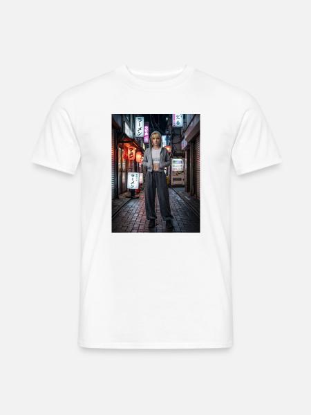 Nachtstreetwear im Neonviertel - Männer T-Shirt - Weiß