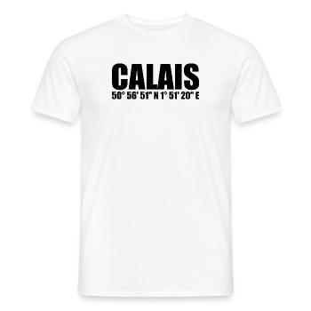 Calais Koordinaten - Männer T-Shirt - Weiß - Vorne - AI Model Male 178 dark (178cm)