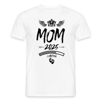 Mama 2025 Loading Mom Spruch - Männer T-Shirt - Weiß - Vorne - AI Model Male 178 dark (178cm)