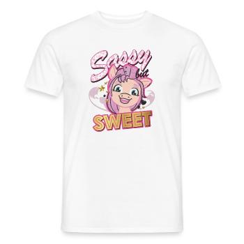 My Little Pony Sassy But Sweet Mit Fluttershy - Männer T-Shirt - Weiß - Vorne - AI Model Male 178 dark (178cm)