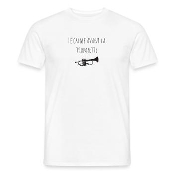 Le calme avant la trompette - T-shirt homme - blanc - Devant - AI Model Male 178 dark (178cm)