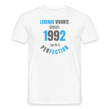 Légende vivante depuis 1992 cadeau anniversaire - T-shirt homme - blanc - Devant - AI Model Male 178 dark (178cm)