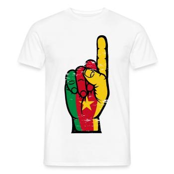Kamerun Flagge Nummer 1 used - Männer T-Shirt - Weiß - Vorne - AI Model Male 178 dark (178cm)