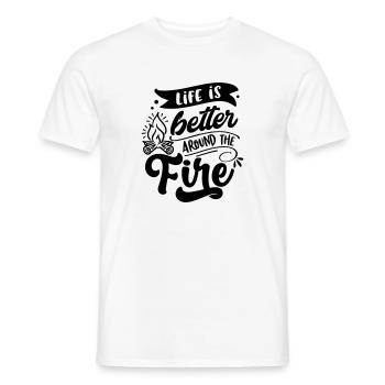 La vie est meilleure autour du feu - T-shirt homme - blanc - Devant - AI Model Male 178 dark (178cm)