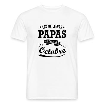 née en octobre / humour anniversaire papa - T-shirt homme - blanc - Devant - AI Model Male 178 dark (178cm)