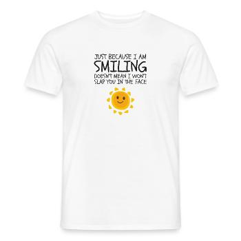 Juste parce que je souris Humour de nouveauté mignon - T-shirt homme - blanc - Devant - AI Model Male 178 dark (178cm)