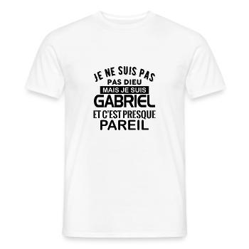 Tshirt homme Je suis pas dieu mais Gabriel - T-shirt homme - blanc - Devant - AI Model Male 178 dark (178cm)