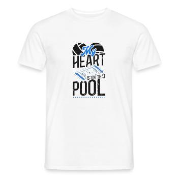 Water Polo Girlfriend My Heart Is - Männer T-Shirt - Weiß - Vorne - AI Model Male 178 dark (178cm)