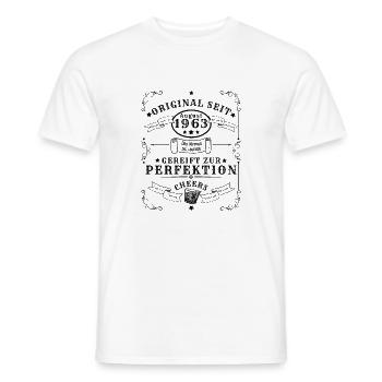 August 1963: 60 Jahre, Whisky, Gin, Rum - Männer T-Shirt - Weiß - Vorne - AI Model Male 178 dark (178cm)