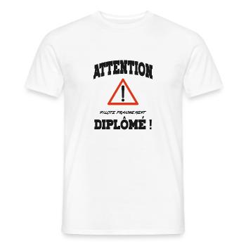 cadeau parfait, idéal pour un jeune conducteur - T-shirt homme - blanc - Devant - AI Model Male 178 dark (178cm)