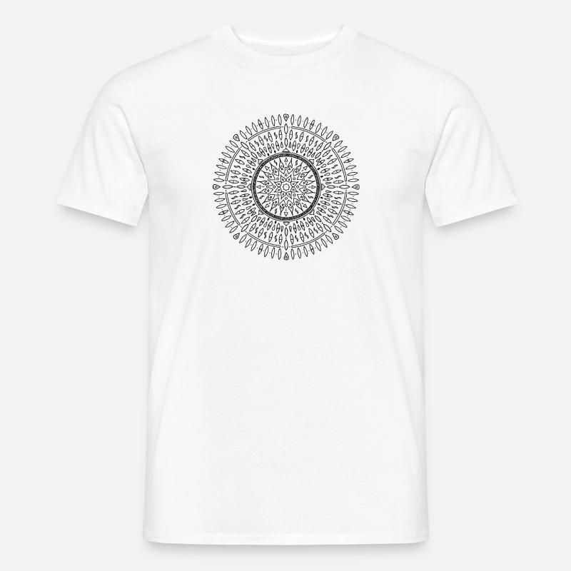 Centered - Mandala made with Love - Männer T-Shirt - Weiß