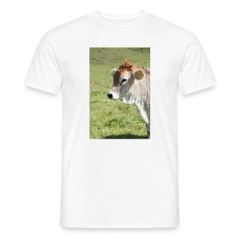 Kuh im sonnigen Weidegrün - Männer T-Shirt - Weiß - Vorne - AI Model Male 178 dark (178cm)