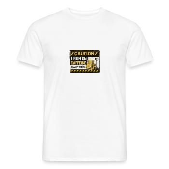 Koffeinbetriebener Gabelstapler-Patch - Männer T-Shirt - Weiß - Vorne - AI Model Male 178 dark (178cm)