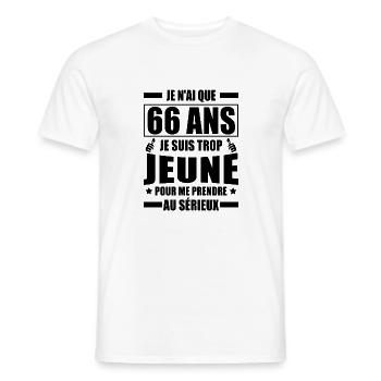 je n ai que 66 ans / humour anniversaire 66 ans - T-shirt homme - blanc - Devant - AI Model Male 178 dark (178cm)