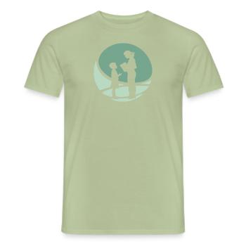 Grundschule Abi - Männer T-Shirt - Sage - Vorne - AI Model Male 178 light (178cm)