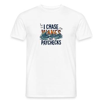 Je chasse les vagues, pas les chèques de paie – Surf et liberté - T-shirt homme - blanc - Devant - AI Model Male 178 dark (178cm)