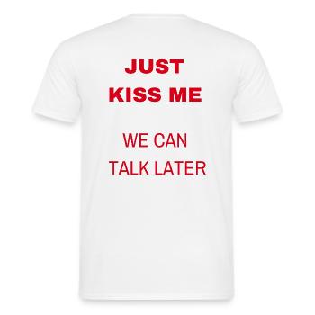 Just kiss me - Männer T-Shirt - Weiß - Hinten - AI Model Male 178 dark (178cm)