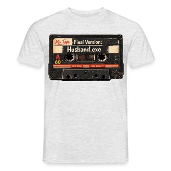 JGA Shirt Groom: Husband.exe Retro Design - Men's T-Shirt - heather grey - Front - AI Model Male 178 dark (178cm)