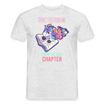 Einhorn One More Chapter Buch Geschenk - Männer T-Shirt - Grau meliert - Vorne - AI Model Male 178 dark (178cm)