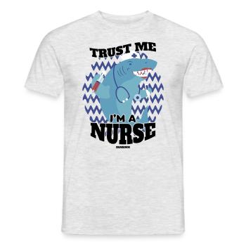 Croyez-moi, je suis une infirmière - T-shirt homme - gris chiné - Devant - AI Model Male 178 dark (178cm)
