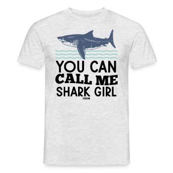 Nenn mich Hai Mädchen - Männer T-Shirt - Grau meliert - Vorne - AI Model Male 178 dark (178cm)