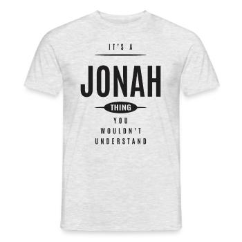 Es ist ein Jonah Thing Personalisierter Name - Männer T-Shirt - Grau meliert - Vorne - AI Model Male 178 dark (178cm)