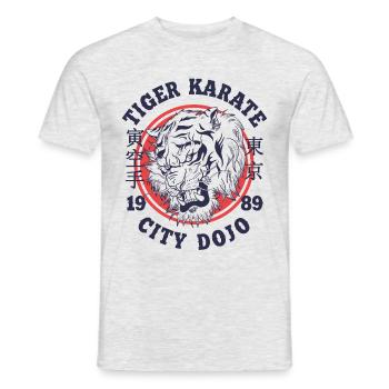 Karate vintage retro Design Stadt Dojo Tiger - Männer T-Shirt - Grau meliert - Vorne - AI Model Male 178 dark (178cm)