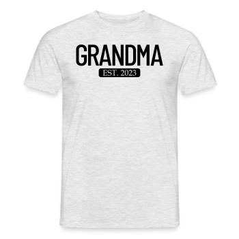 Oma Est. 2023 Neues Gro�elternteil Frauen - Männer T-Shirt - Grau meliert - Vorne - AI Model Male 178 dark (178cm)