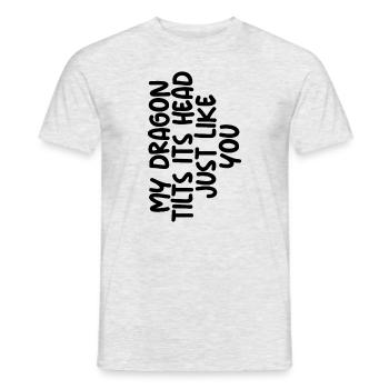 Mein Drache neigt seinen Kopf genau wie du Dracheb - Männer T-Shirt - Grau meliert - Vorne - AI Model Male 178 dark (178cm)