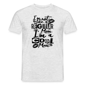 Ich bin nicht wie eine normale Mutter, ich bin ein - Männer T-Shirt - Grau meliert - Vorne - AI Model Male 178 dark (178cm)