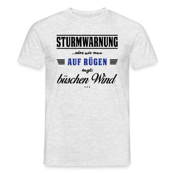 Sturmwarnung Rügen - büschen Wind - Männer T-Shirt - Grau meliert - Vorne - AI Model Male 178 dark (178cm)