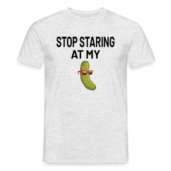 Le concombre pour hommes drôle arrête de regarder mon cornichon - T-shirt homme - gris chiné - Devant - AI Model Male 178 dark (178cm)
