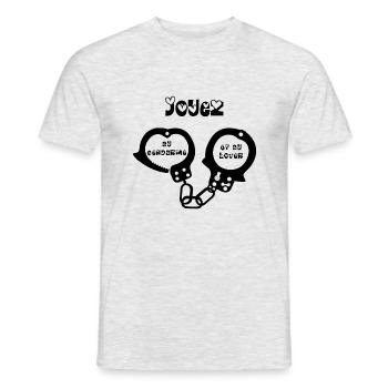 JOUEZ AU GENDARME ET AU LOVER ! - Jeux de Mots - T-shirt homme - gris chiné - Devant - AI Model Male 178 dark (178cm)