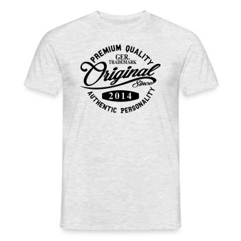 Original Since 2014 Handwriting Premium Quality - Männer T-Shirt - Grau meliert - Vorne - AI Model Male 178 dark (178cm)