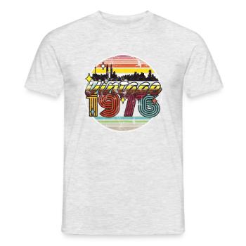 Vintage 1976 - Männer T-Shirt - Grau meliert - Vorne - AI Model Male 178 dark (178cm)