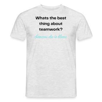 My only job in the teamwork is looking pretty - Männer T-Shirt - Grau meliert - Vorne - AI Model Male 178 dark (178cm)