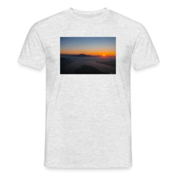 Pilatus bei Sonnenuntergang mit Vierwaldstättersee - Männer T-Shirt - Grau meliert - Vorne - AI Model Male 178 dark (178cm)