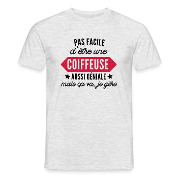 coiffeuse et géniale / cadeau humour coiffeuse - T-shirt homme - gris chiné - Devant - AI Model Male 178 dark (178cm)